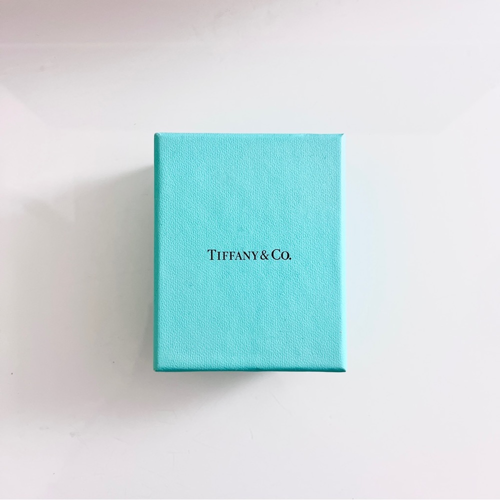TIFFANY & CO. JEWELRY LITTLE BLUE BOX